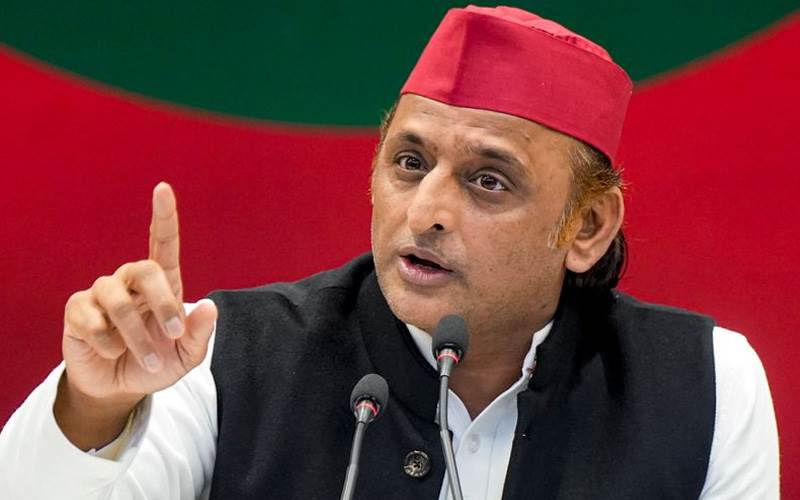 اکھلیش یادو کا کارکنوں کو انتباہ: صحافی آپ کے دوست نہیں، یوپی انتخابات سے قبل حکمت عملی تیز